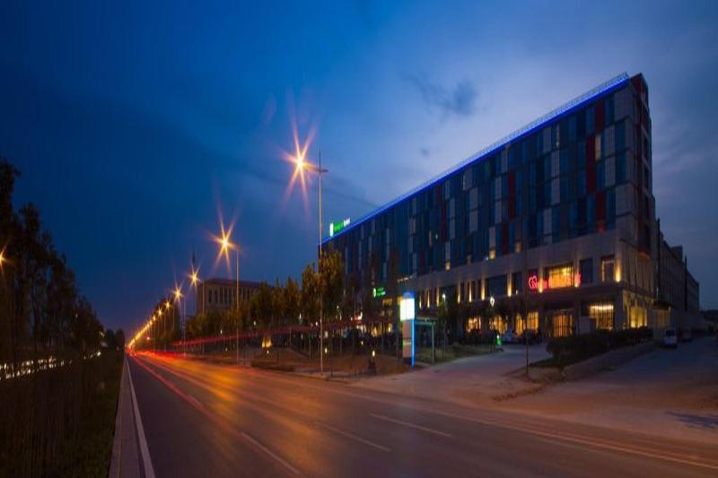 Holiday Inn Express Zhengzhou Airport By Ihg Xinzheng  المظهر الخارجي الصورة